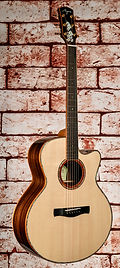 Ayers（エアーズ）アコースティックギター A-03　ハードケース付　美品 アコースティックギター】Ayers Guitars（エアーズ・ギター）25